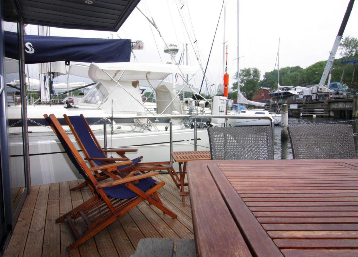 Hausboot Lina In Flensburg Hotel Eksteriør billede